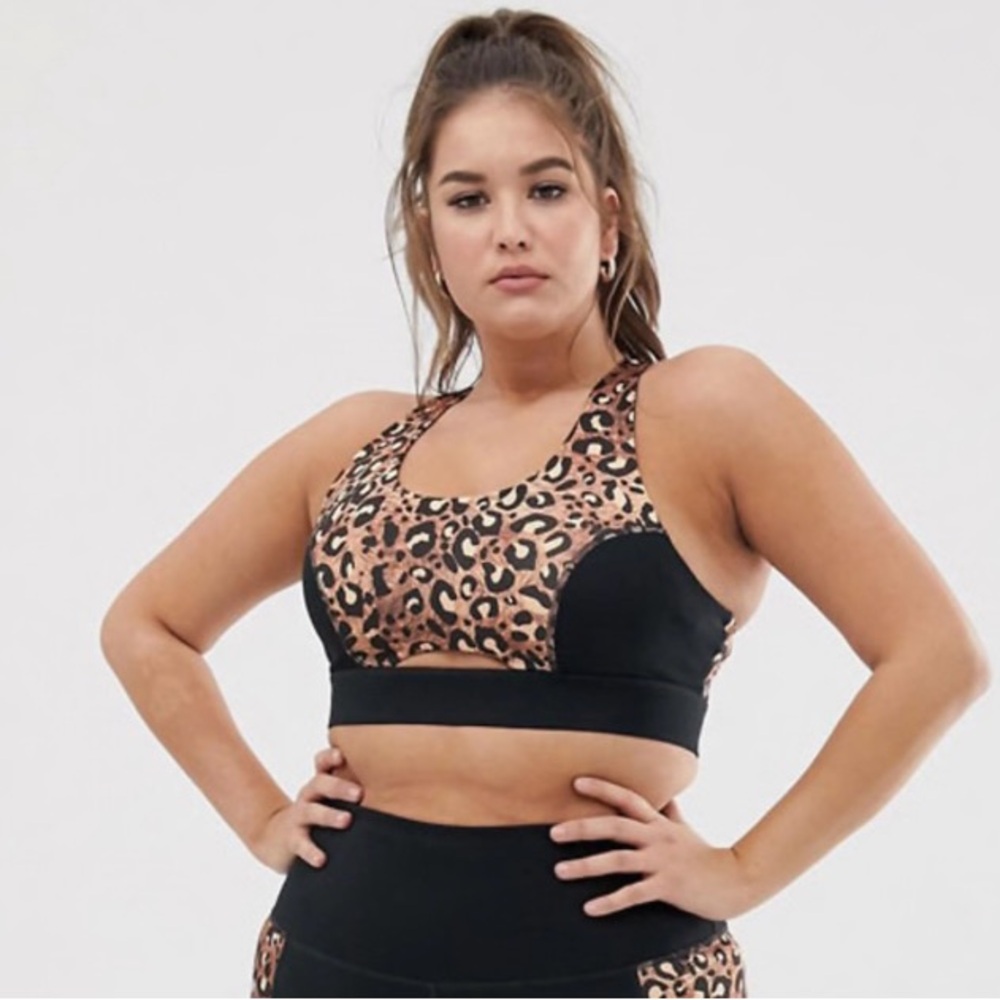 Black & leopard print sports bra (size 16 XXL)